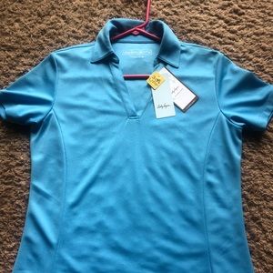Women’s golf shirt